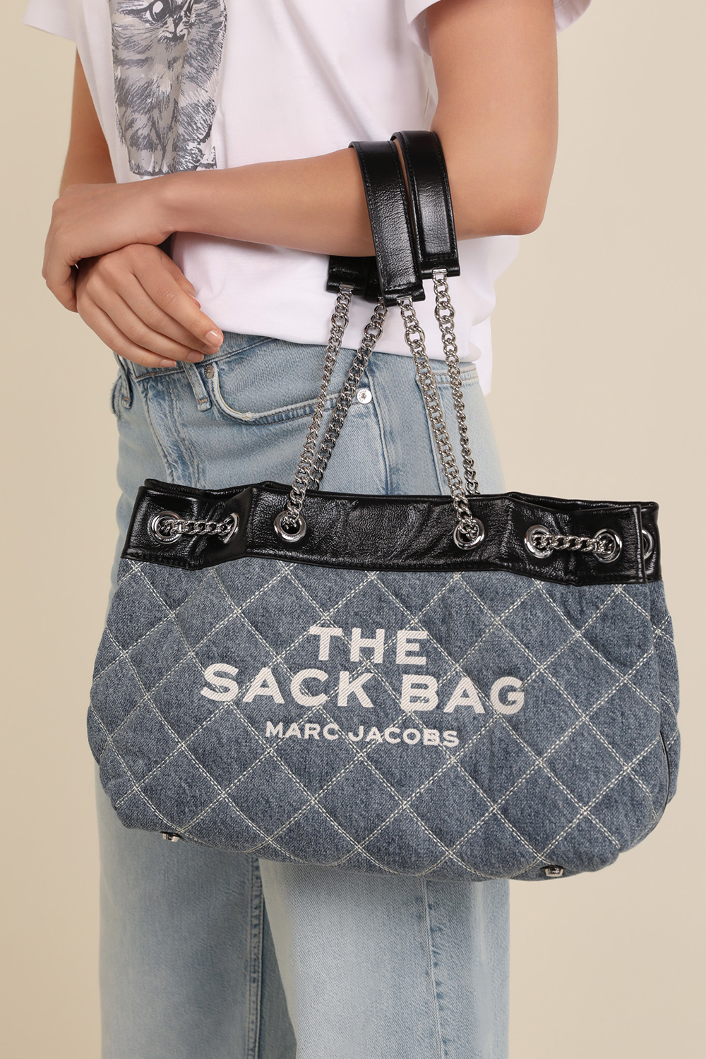 תמונת כל הלוק של תיק צ''ין ג'ינס סמול